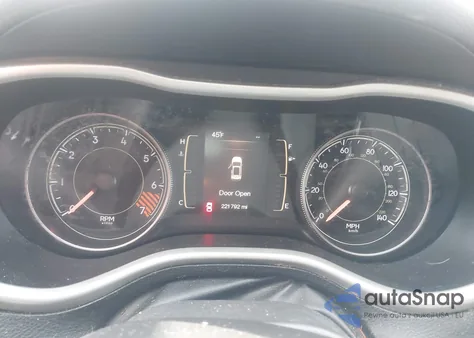 2014 Jeep Cherokee Latitude из США, поврежденный, VIN 1C4PJMCB5EW128125